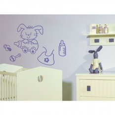 Hermoso vinilo decorativo que incluye un conejito, un babero, un biberón, un sonajero y un chupete. Alegrará la habitación del recién nacido y a sus papis.

 
